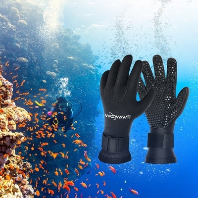 Gewässerdichte 3 mm Fünf-Finger-Neopren-Sporthandschuhe Schnorcheln